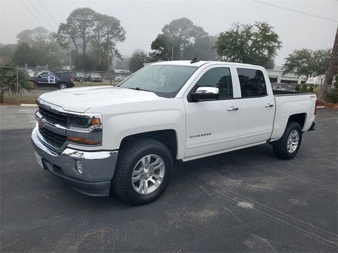 Used 2018 Chevrolet Silverado 1500 LT w/ All Star Edition image 3