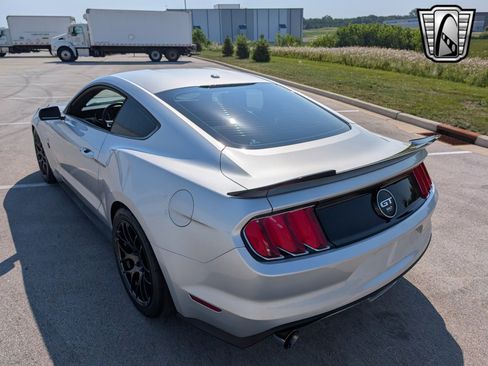 Used 2015 Ford Mustang GT Premium w/ Equipment Group 401A image 4