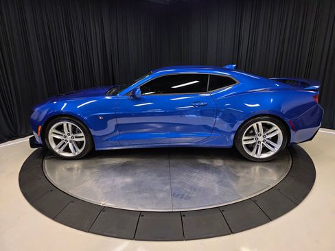 Used 2017 Chevrolet Camaro SS RWD image 11
