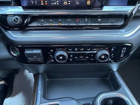 Used 2026 Chevrolet Silverado 1500 High Country w/ Midnight Edition image 18