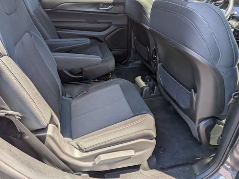 Used 2025 Jeep Grand Cherokee L Laredo w/ Luxury Tech Group I AWD/4WD image 34