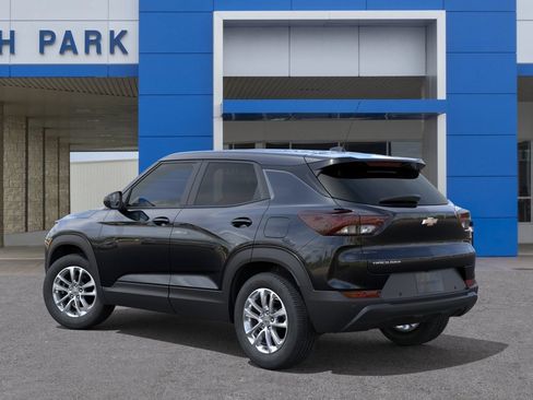 New 2026 Chevrolet TrailBlazer LS w/ LS Convenience Package FWD image 3
