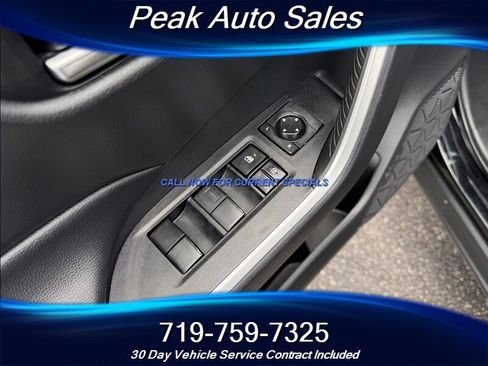Used 2021 Toyota RAV4 XLE AWD/4WD image 11