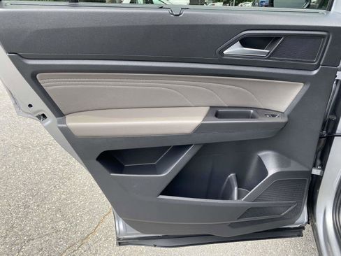 Certified 2023 Volkswagen Atlas SE AWD/4WD image 26