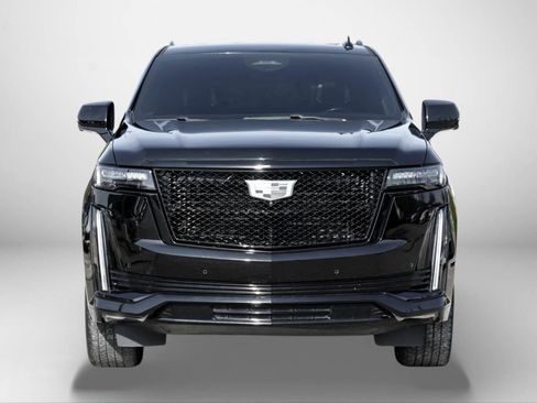 Used 2021 Cadillac Escalade Sport Platinum image 3