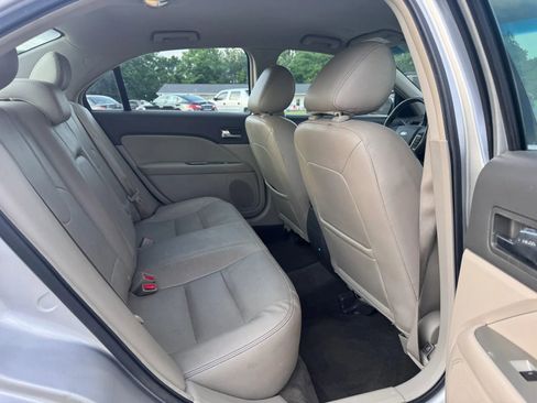 Used 2011 Ford Fusion SEL FWD image 18