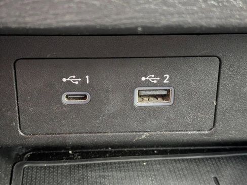 Used 2023 Mitsubishi Outlander SE image 14