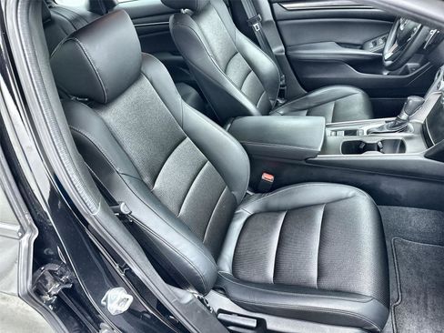 Used 2018 Honda Accord Sport image 29