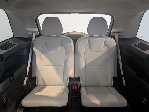 Used 2023 Volvo XC90 B6 Plus w/ Protection Package Premier image 26