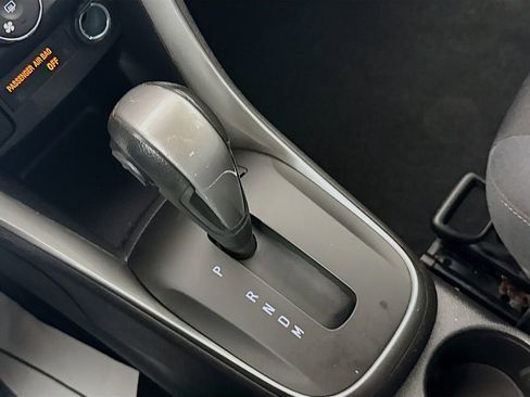 Used 2020 Chevrolet Trax LT image 19