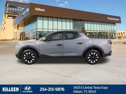 Used 2025 Hyundai Santa Cruz SE image 5