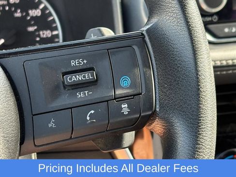 Used 2022 Nissan Rogue SV AWD/4WD image 13