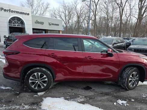 Used 2026 Toyota Highlander XLE image 21