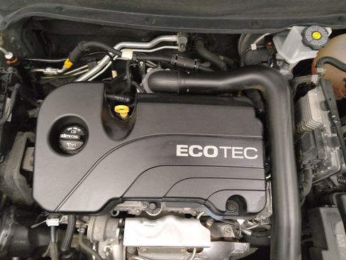 Used 2018 Chevrolet Equinox LT image 30