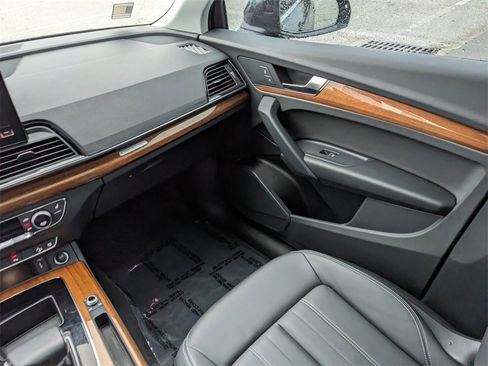 Used 2023 Audi Q5 2.0T Premium w/ Convenience Package image 34