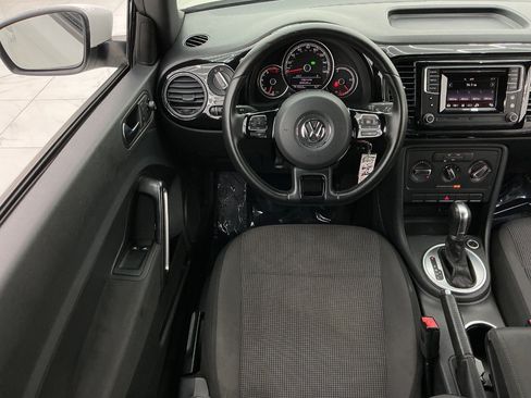 Used 2019 Volkswagen Beetle 2.0T S FWD image 26
