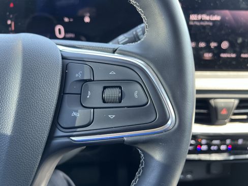 Used 2024 Buick Encore GX Avenir w/ Avenir Convenience Package FWD image 20