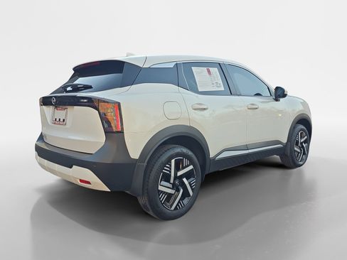 Certified 2025 Nissan Kicks SV image 5