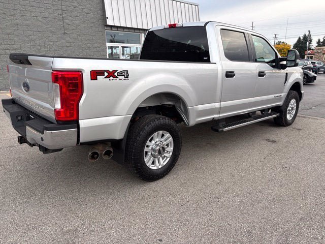 Used 2019 Ford F350 XLT w/ XLT Value Package AWD/4WD image 3
