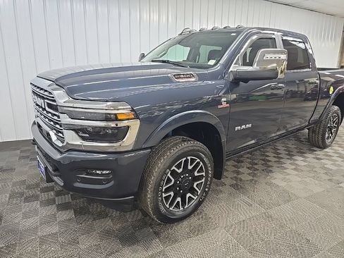 Used 2025 RAM 2500 Limited AWD/4WD image 8