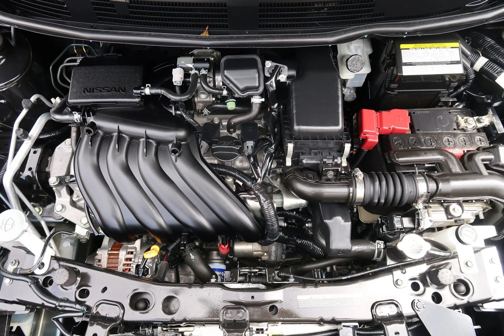 Used 2016 Nissan Versa SV w/ SV Tech Package FWD image 21