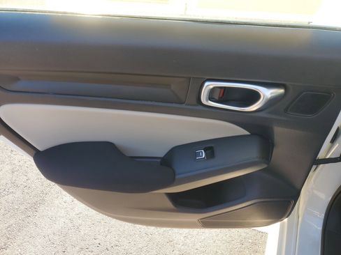 Used 2022 Honda Civic EX image 14