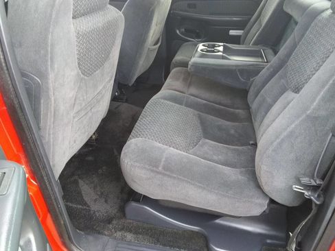 Used 2002 Chevrolet Avalanche 4x4 w/ Convenience Pkg image 14