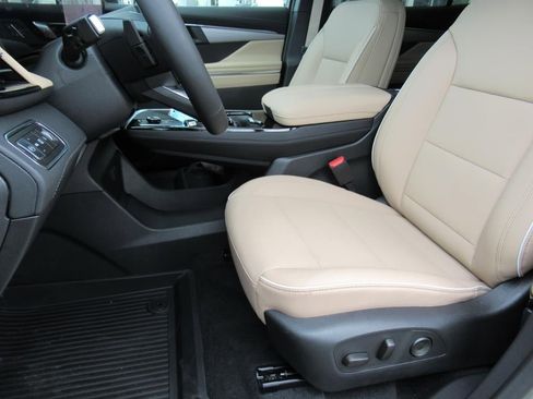 New 2026 Buick Enclave Preferred w/ Power Package image 15