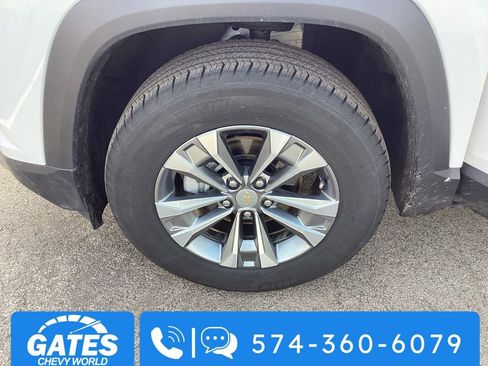 Used 2025 Chevrolet Equinox LT image 29