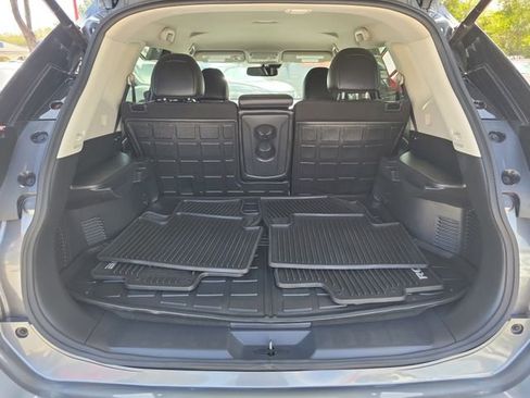 Used 2020 Nissan Rogue SL image 10