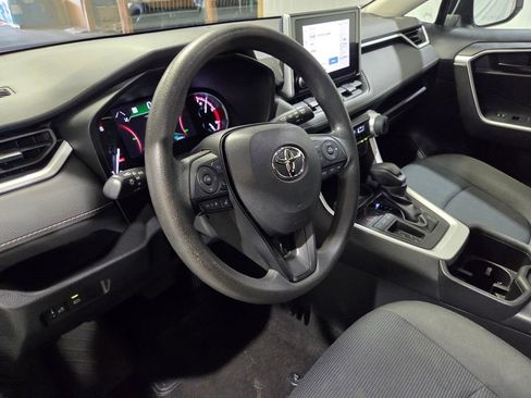 Used 2023 Toyota RAV4 LE image 4