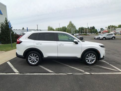 Used 2025 Honda CR-V EX-L image 16
