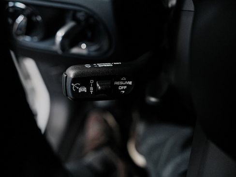 Used 2023 Porsche Macan image 22