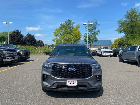 New 2026 Ford Explorer ST-Line w/ ST-Line Street Pack AWD/4WD image 2