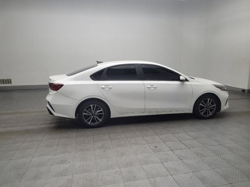 Used 2022 Kia Forte LXS image 10