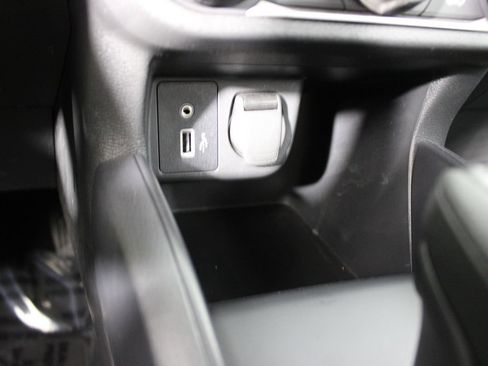 Used 2025 Nissan Versa S w/ Trunk Package FWD image 16