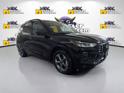 Used 2023 Ford Escape ST-Line AWD/4WD image 3