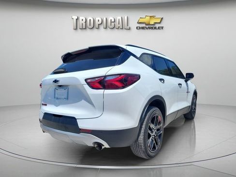 Used 2022 Chevrolet Blazer LT w/ Redline Edition FWD image 3