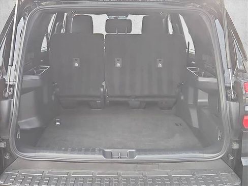 Used 2025 Toyota 4Runner SR5 AWD/4WD image 6