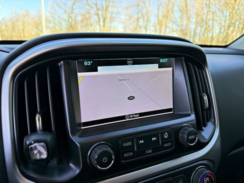 Used 2018 Chevrolet Colorado ZR2 image 17