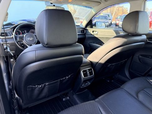 Used 2018 Kia Optima EX image 32