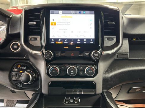Used 2022 RAM 1500 Big Horn image 32