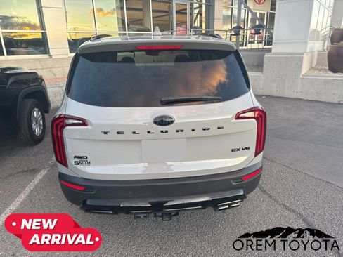 Used 2021 Kia Telluride EX w/ EX Premium Package image 18