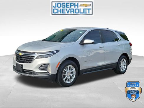 Used 2022 Chevrolet Equinox LT AWD/4WD image 2