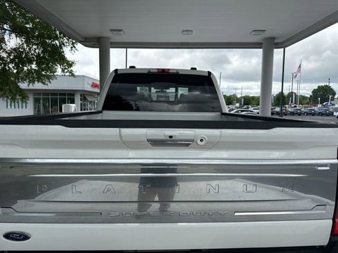 Used 2024 Ford F250 Platinum w/ FX4 Off-Road Package AWD/4WD image 11