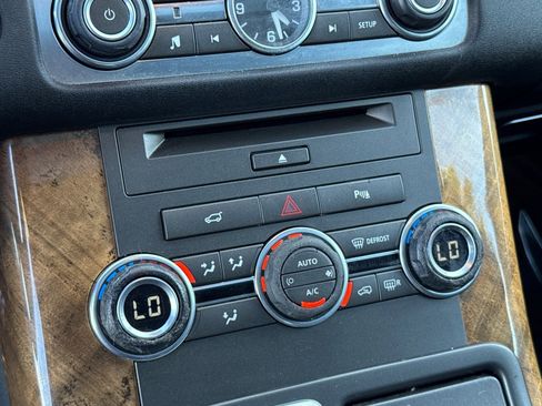 Used 2013 Land Rover Range Rover Sport HSE image 19