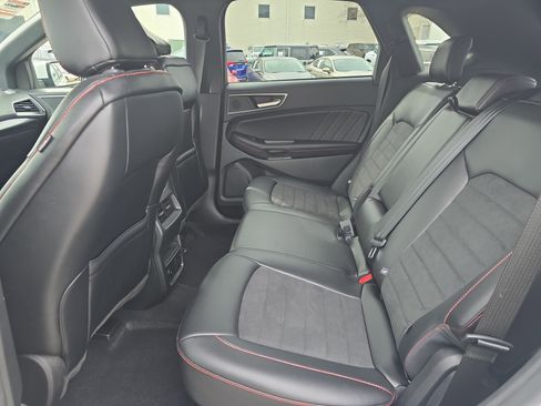 Used 2024 Ford Edge ST-Line image 15