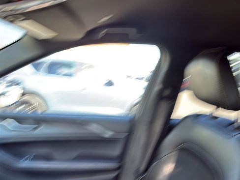 Used 2023 Jeep Grand Cherokee Altitude image 7