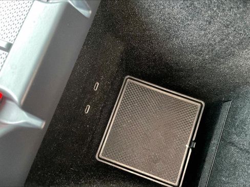 Used 2025 Rivian R1T Adventure image 26