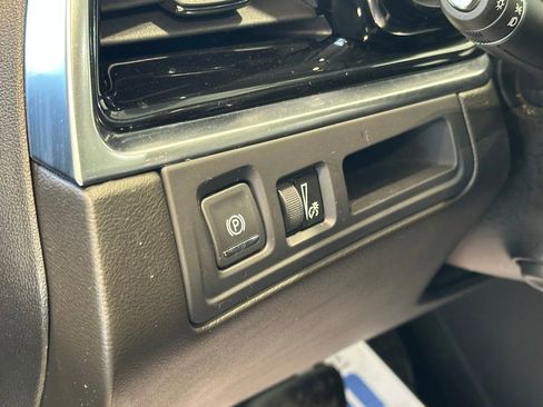 Used 2023 Cadillac XT6 Premium Luxury image 14